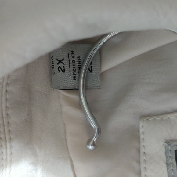 Levi vegan leather jacket - Picture 3 of 9